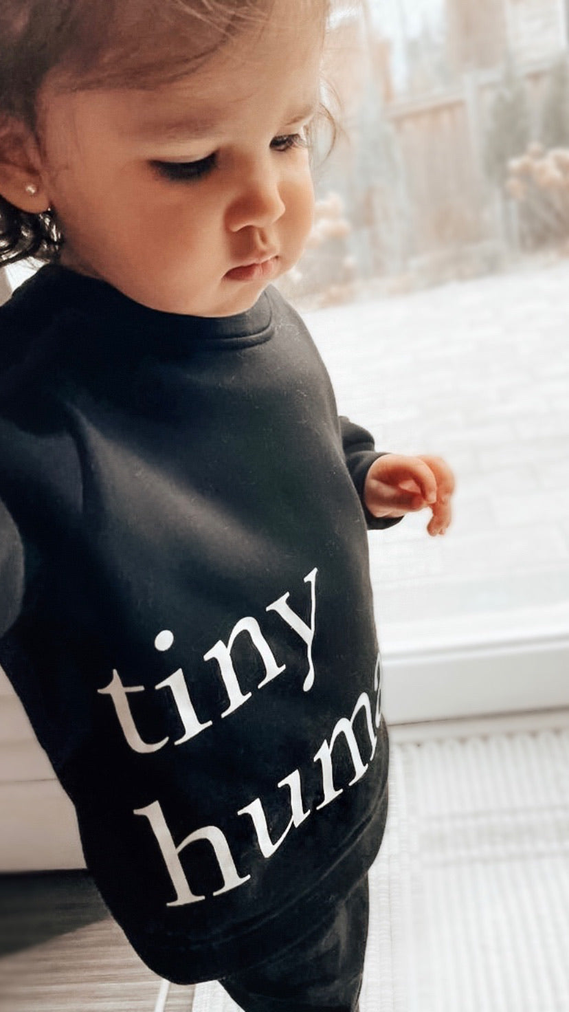 tiny human fleece sweater | black